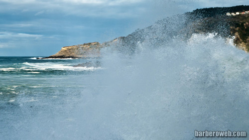 Foto: Detrás de la ola