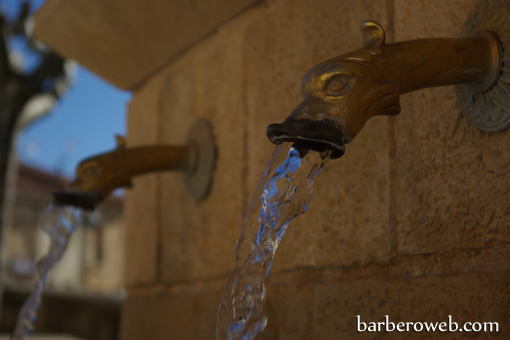 Foto: Fuente de bronce