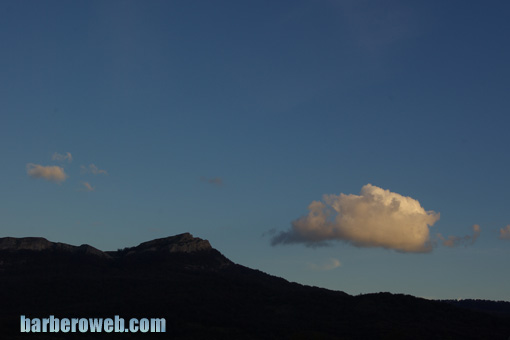 Foto: Nube en la cima