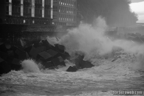 Foto: Olas en San Sebastián