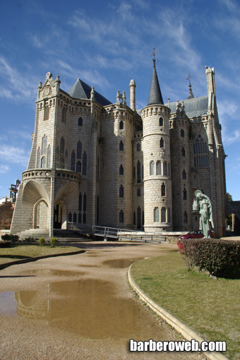 Foto: Astorga, el famoso Palacio Episcopal de Gaudi